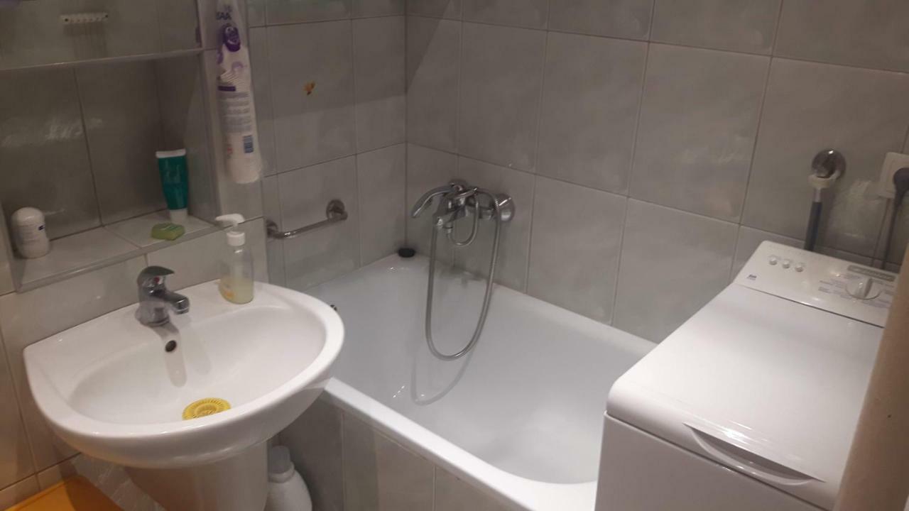 Motylek Appartement Łódź Buitenkant foto
